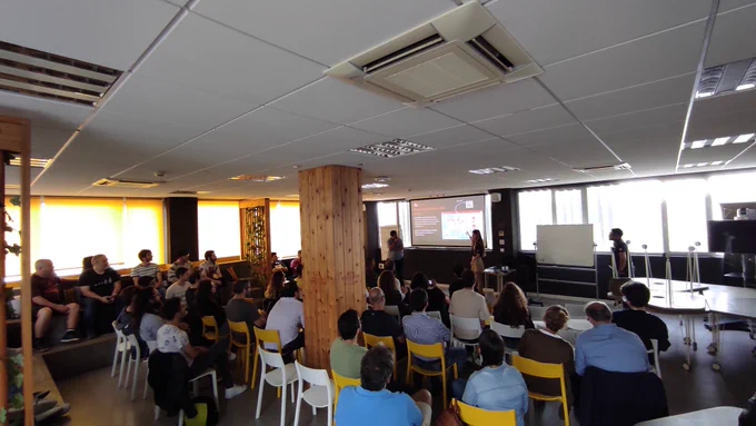 Presentando el evento de AngularMálaga 