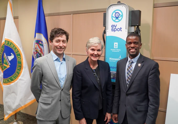 Secretary Granholm participates in an event at the Minnesota Clean Cities coalition in Minneapolis, MN to highlight new announcements coming out of the DOE Office of Energy Efficiency and Renewable Energy Vehicle Technologies Office.

Also pictured from left to right:
Jacob Frey, Mayor, Minneapolis, Minnesota
Melvin Carter, Mayor, St. Paul, Minnesota