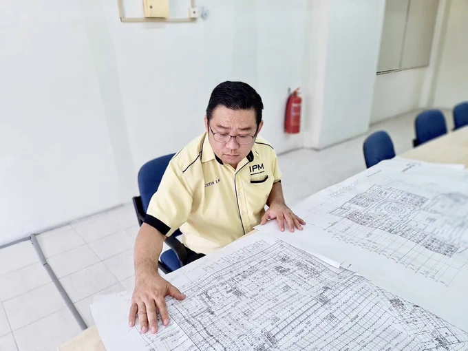 🏢 Dealing with apartment’s land subsidence issue. 🔎🔎

#ipmprofessionalservices #engineeringconsultancy #structuralengineering #buildingdefect #landsubsidence #engineeringcalculation #engineeringanalysis