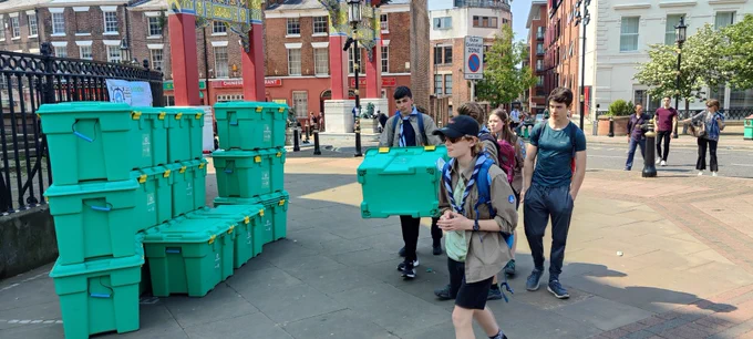 Scouts returning their ShelterBox