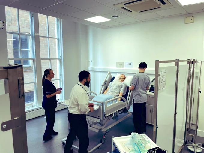Inter professional medical simulation