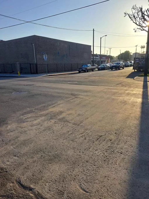 Intersection at 22nd and Union with the crosswalks removed. 