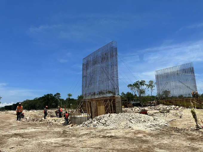 Tren Maya overpass