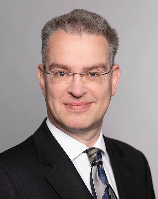 Dr. Jörg Alshut, Anwalt der Luther Law Firm, im Portrait