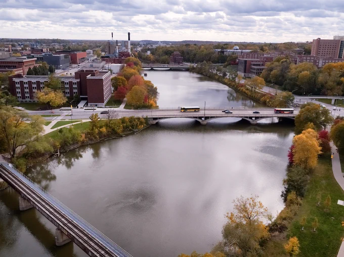 Hubbard Park and Iowa River Drone Fall 2021 - FAA Licensed Drone Pilots; approved flight by UI Drone Committee - Photo: Justin Torner; Pilot: Tim Schoon; Spotter: Kirk Murray