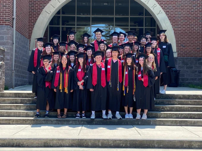 large group photo of seniors who attended Lititz Elementary