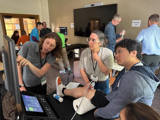 We are having such a blast at the GUSI-OHSU MSK Ultrasound for Primary Care Cadaver course here in #Portland. Check out these photos and stay tuned for more updates from this awesome #POCUScourse! 
Contact us to learn about our upcoming in-person Point of Care Ultrasound training or our online #POCUS courses: https://globalultrasoundinstitute.com/contact/
#OHSU #GUSI #POCUStraining #healthcare #Ultrasound #MedicalEducation #MedEd #PocusEducation #UltrasoundTraining #PocusTraining @coreultrasound @POCUS_Society @sonointernist @5minsono @AIUMultrasound @MGH_MSUS @aafp @AIUMultrasound @fmultrasound @fmsono