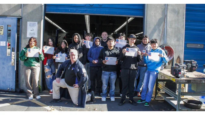 PSSC automotive students posing for photo with their certifications