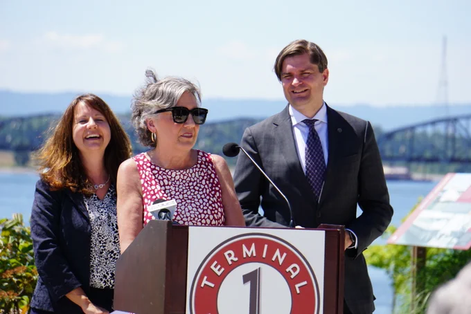 Sen. Lynda Wilson speaking at the Vancouver, WA waterfront 