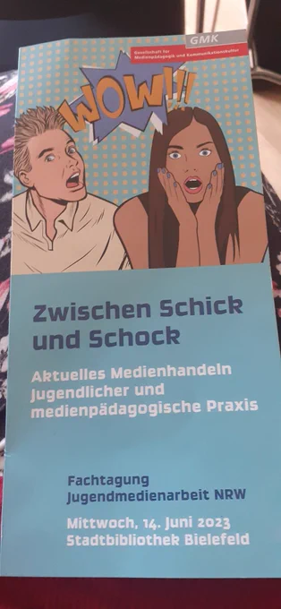 Tagungsflyer: Zwischen Schick und Schock- Aktuelles Medienhandeln Jugendlicher und medienpädagogische Praxis