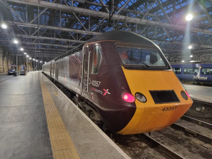 43357 on the buffers at Glasgow Central platform 2