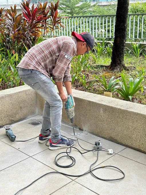 🔛 Breakout survey 🔨⛏️

#ipmprofessionalservices #concretesurface #hackingprocess #defectinspection #engineeringinspection #structuralengineering #defectappraisal #defectassessment #professionalengineering #concretespalling