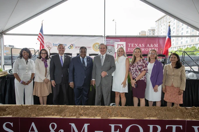 Tarleton leadership at the Texas A&M Fort Worth Law and Education Building groundbreaking.
