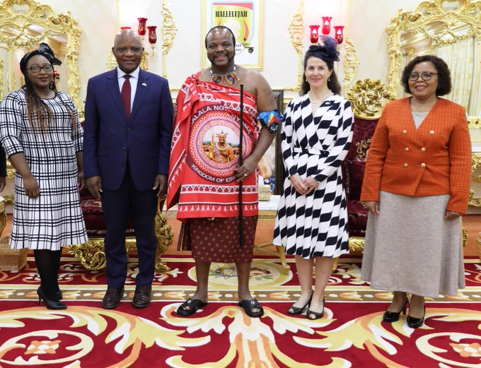 L to R: Acting PEPFAR Country Coordinator Khontile Kunene; Ambassador Dr. John Nkengasong; His Majesty King Mswati III; Charge d'Affaires Caitlin Piper; Eswatini Minister of Health Lizzie Nkosi.