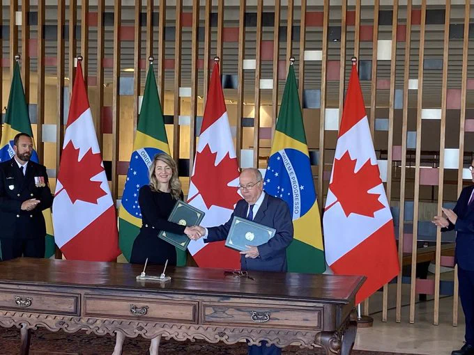 Minister Mélanie Joly and her Brazilian counterpart Mauro Vieira. 