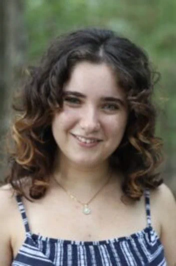 headshot of a woman smiling