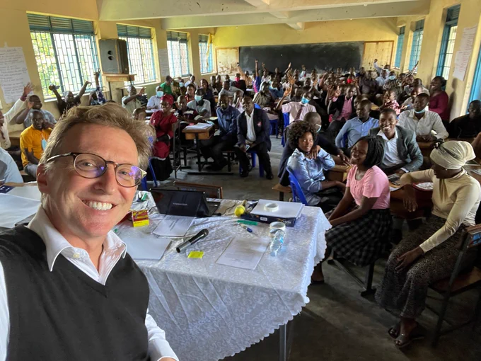 Fulbright Teacher ExchangeAlumni in a classroom during his international exchange