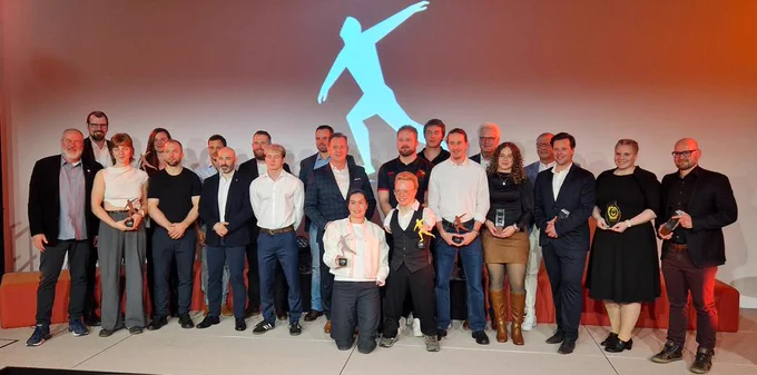 Die geehrten Sportlerinnen und Sportler aus Brandenburg. 