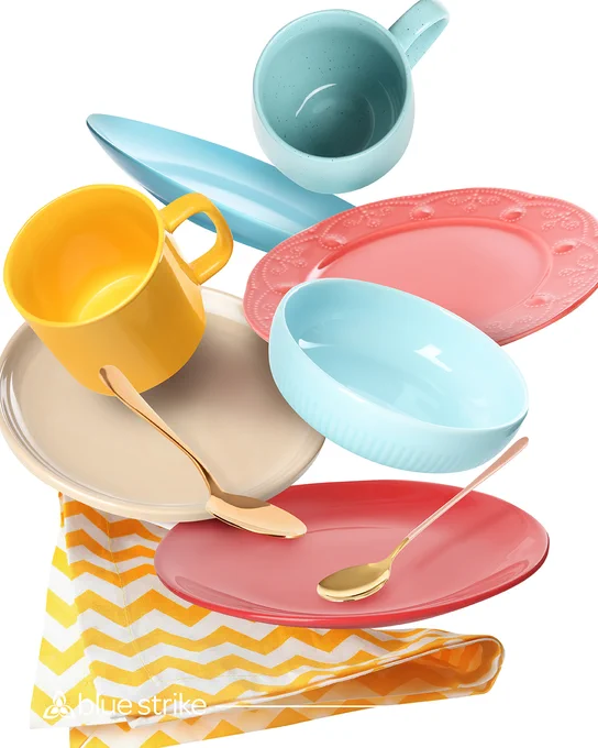 Foodware falling in place. 
