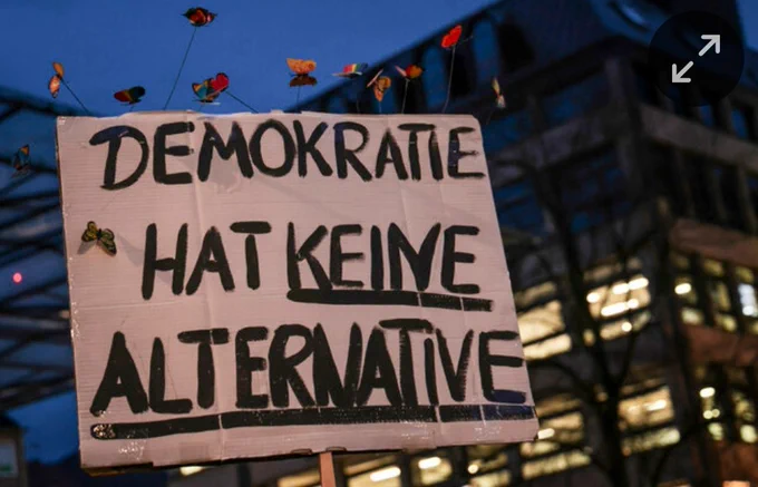 Demoplakat 
Demokratie hat keine Alternative. 
