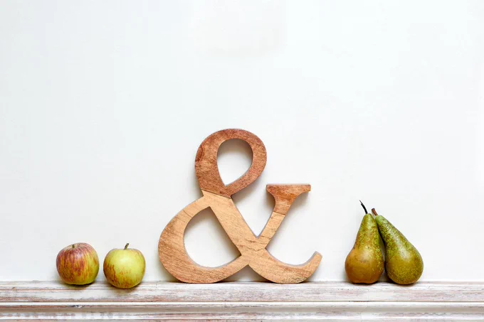 Apples and pears Cockney rhyming slang for stairs featured image