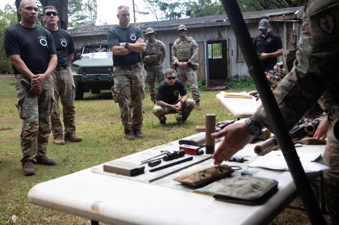 25th Infantry Division's tech round-robin