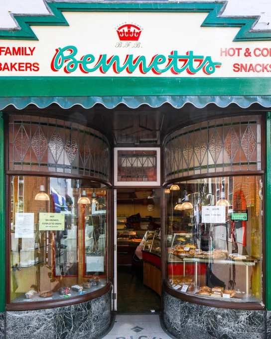 Bennett's Bakers, 117 High Street Poole (1930s), Grade II listed.
Image credit: John East