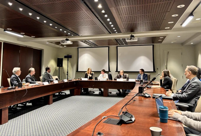 Minister Dominic LeBlanc participates in a roundtable with representatives from the dairy and aluminum industries in Montreal.