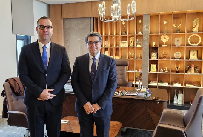 Photo of Dr Sarchil Qader with Dr Salahalddin Saeed the President of Komar University of Science and Technology 