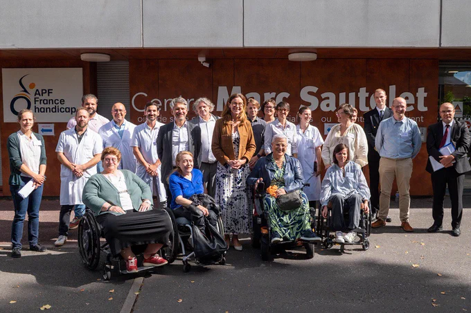 Photographie de la ministre lors de son déplacement à Techlab.