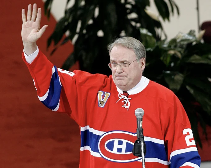 A sad farewell to Ken Dryden; hockey superstar, politician & long-time advocate of a Canadian republic.

Un triste adieu à Ken Dryden, superstar du hockey, homme politique et défenseur de longue date d’une république canadienne.