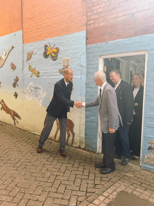 Our Commodore Rob, saying goodbye to the Duke. 