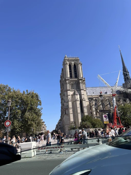 Parts of the building „Notre Dame des Paris“