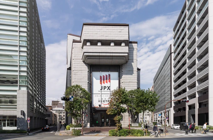 #Japan GDP SA (Q/Q) Q2 F: 0.5% (est 0.3%; prev 0.3%)  

- GDP Annualised SA (Q/Q): 2.2% (est 1.0%; prev 1.0%)   - GDP Nominal SA (Q/Q): 1.6% (est 1.3%; prev 1.3%)   
- GDP Deflator (Y/Y): 3.0% (est 3.0%; prev 3.0%)   
- GDP Private Consumption (Q/Q): 0.4% (est 0.2%; prev 0.2%)   
- #GDP Business Spending (Q/Q): 0.6% (est 1.3%; prev 1.3%)   
- Inventory Contribution % GDP: 0.0% (est –0.3%; prev –0.3%)   
- Net Exports Contribution % GDP: 30.0% (est 0.3%; prev 0.3%) 

$EWJ $NTDOY #SONY #Fastretailing