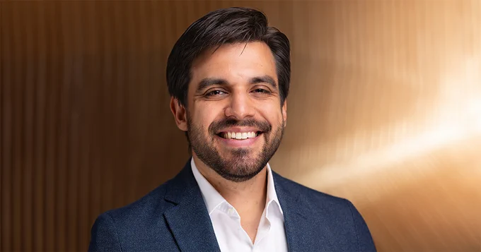 Northwestern Engineering’s Jeffrey Lopez is one of five recipients of a 2025-26 Electrochemical Society (ECS) Toyota Young Investigator Fellowship for innovative projects in green energy technology.

Congrats, Jeff!