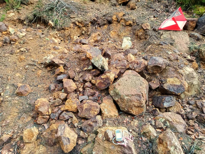 Damaged rocks show evidence of mineral collecting at Talnotry Mine SSSI.
