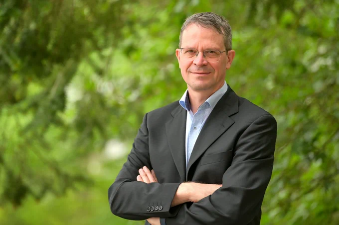Picture of Dirk Görlich, director at the Max Planck Institute for Multidisciplinary Sciences 