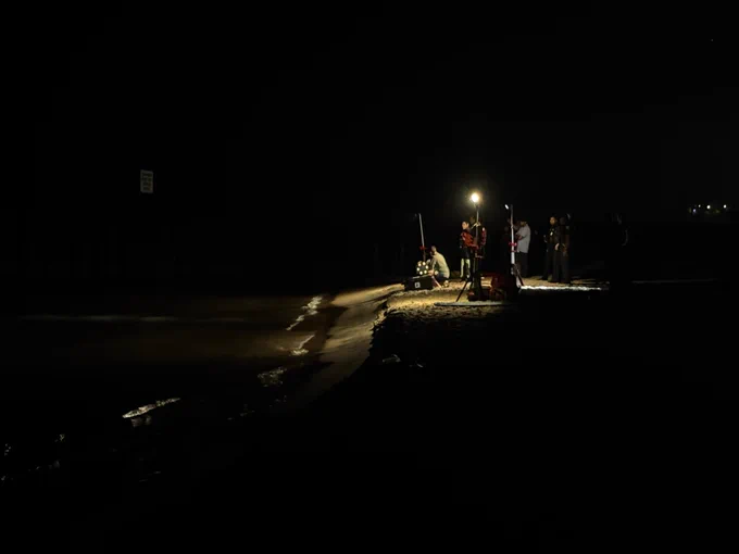 the police basecamp on the beach, 7:58 PM CT