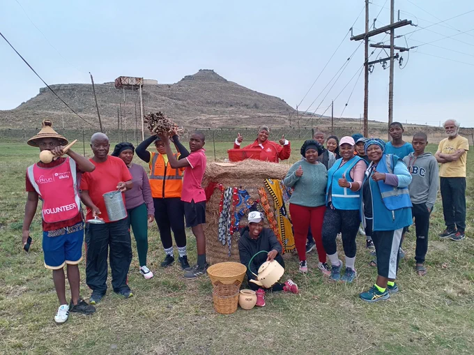 Image of group of parkrunners