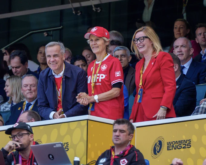 Prime Minister Carney cheers on the Canadian Women’s Rugby Team at the Rugby World Cup Final in London, England.