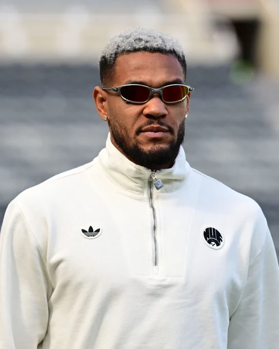 Joelinton arriving at St. James' Park