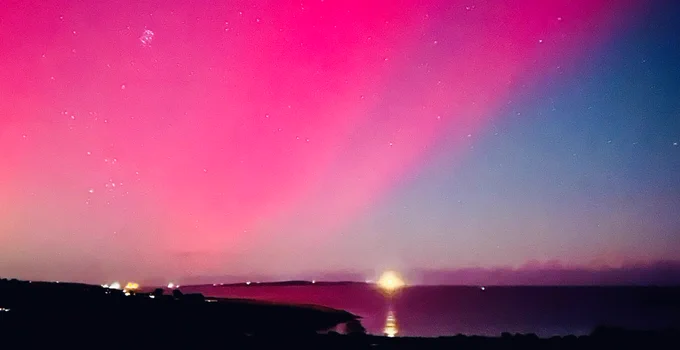 Here’s some of my favourite photos (that I ever captured..) of the Aurora Borealis / Northern Lights display over Garrettstown beach & Old Head of Kinsale Lighthouse;  with its “phenomenal pink colour”  illuminating Courtmacsherry Bay in West Cork , Ireland on 13th October 2024!