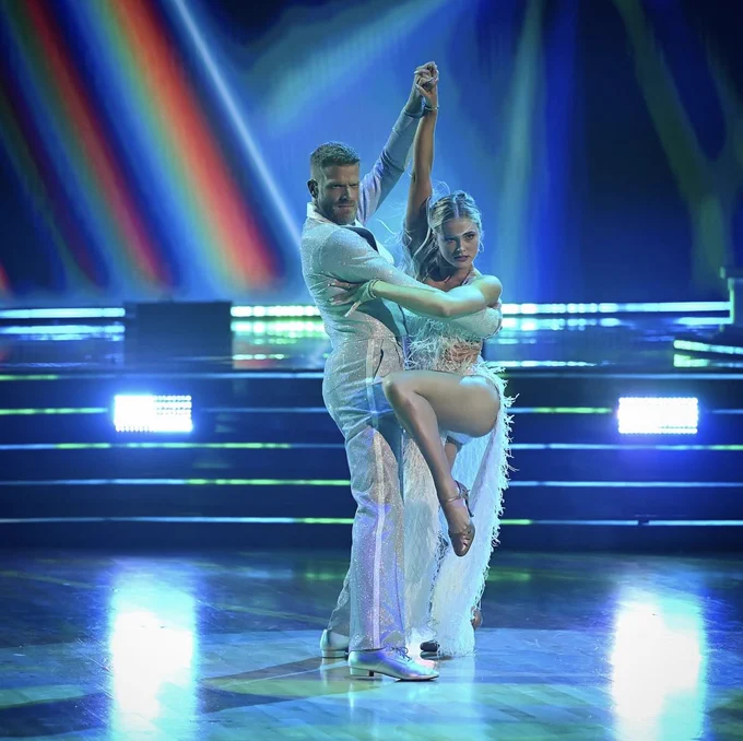 Abraca-WOWZA! 🤩 Scott Hoying and Rylee Arnold had us going gaga over that stellar tango! 