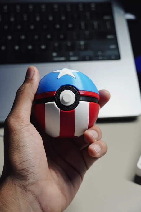 Captain America Pokeball.