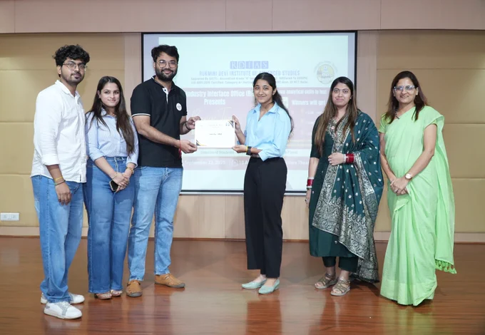 Runner-up alert! Karnika Uppal (BBA III MB) snagged ₹2,000 in BingeTown Coupons.
