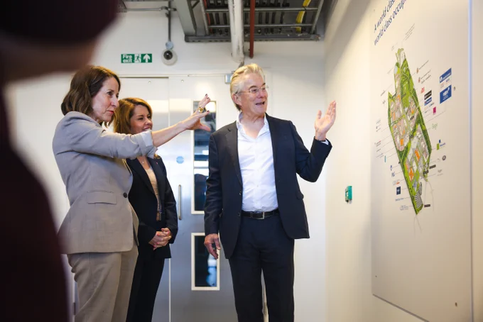 Technology Secretary, Liz Kendall (left), looks at new AI Growth Zone plans