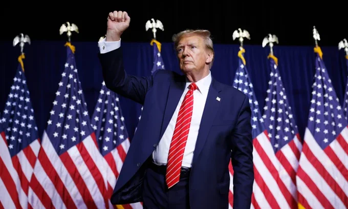 Trump just labeled “Antifa” a domestic terrorist organization — despite experts saying it isn’t even a single group. Critics call it a political move, not a legal one. 🚨