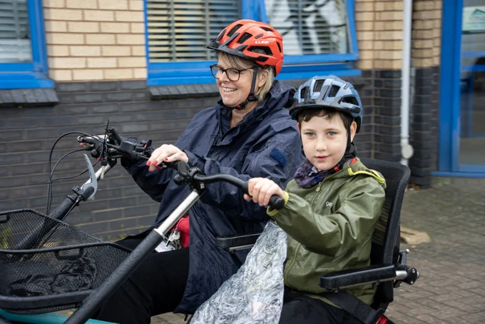 Active Stirling’s Bikes Without Barriers Open Day welcomed over 30 participants to Forthbank to try new adapted bikes. This inclusive cycling event, supported by Tactran and disability sport partners, promotes accessible cycling for adults and children with disabilities. 