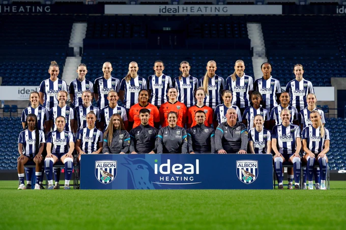 The West Bromwich Albion Women squad photo.
