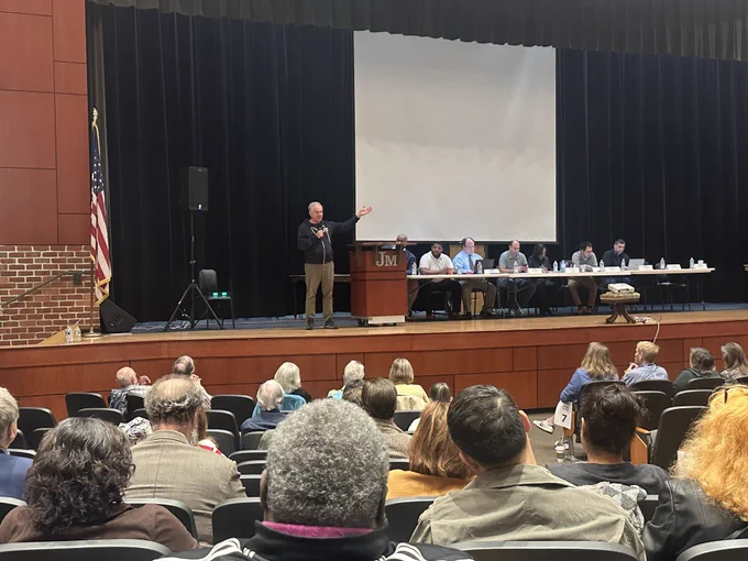 U.S. Senator addressing DPVA Central Committee.